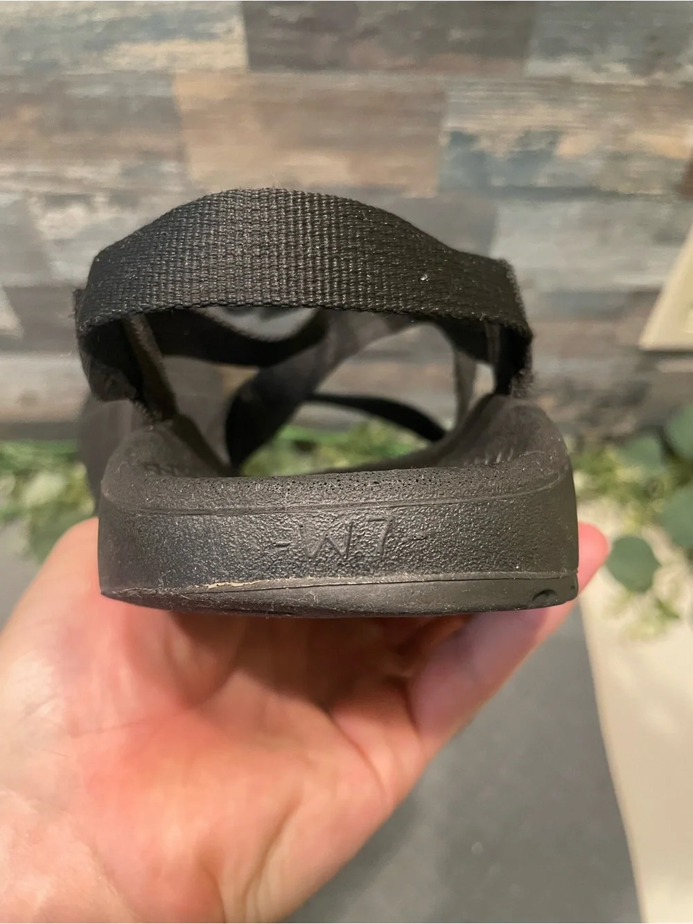 Chaco Z/2 Classic Hiking Sandal Size 7 Women's